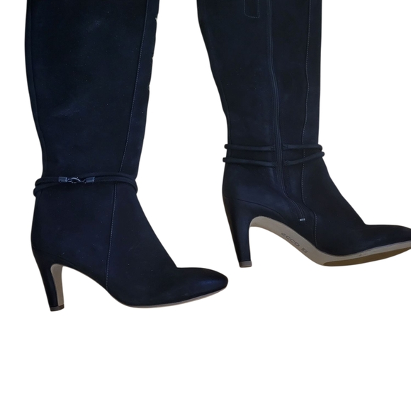 Ecco  (NEW) - Picture 1 of 2